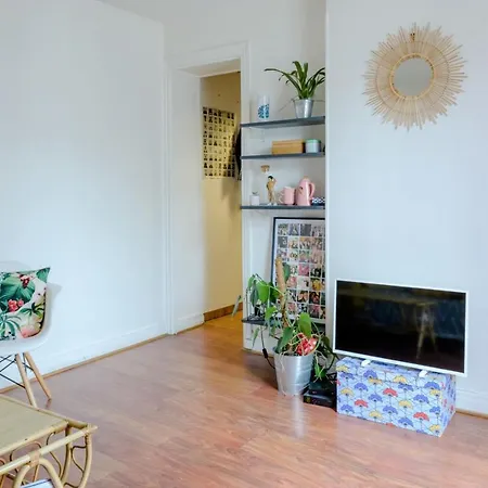 Lovely, Quiet In Sacre-coeur Apartment Paris